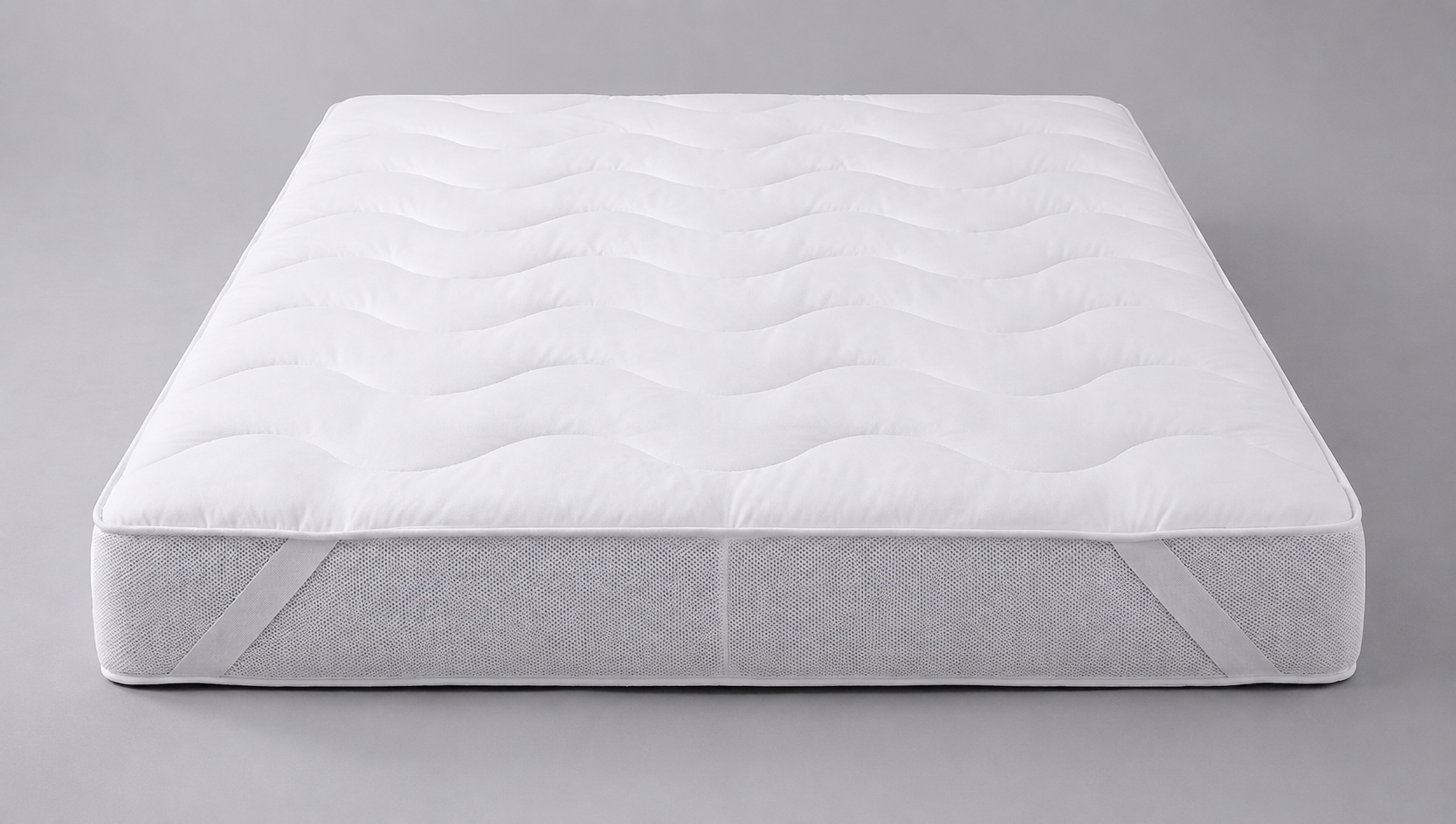 Luxury Air Flow Mattress Topper, featuring a specific 5cm deep 3D mesh border and a wavy-stitch microfibre cover for breathable, flatter comfort.